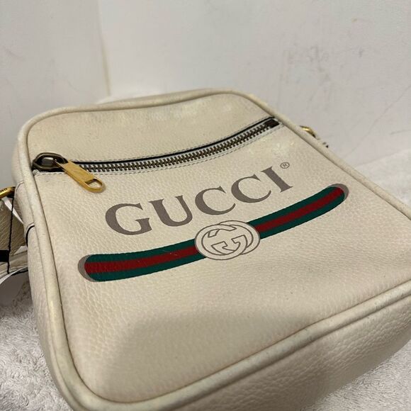 COPY - Gucci logo print messenger bag - Picture 5 of 13